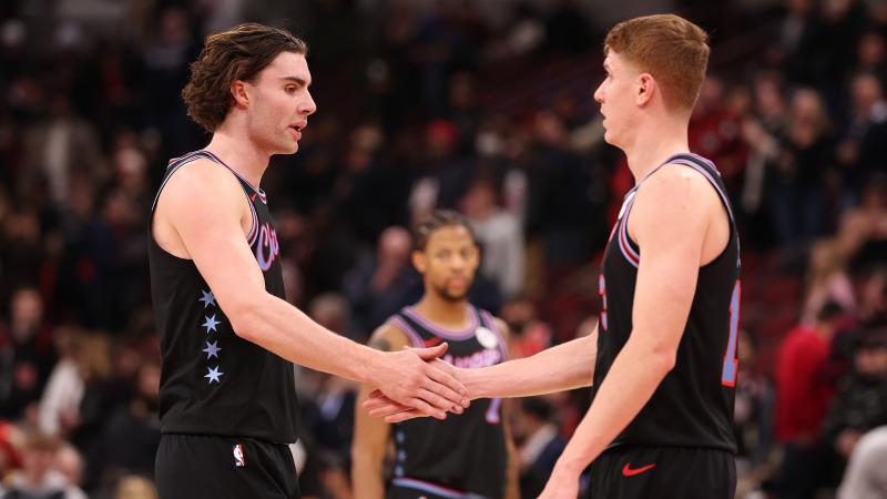 库蒂尼奥身价下降到350万欧，巅峰身价1.5亿，本赛季52场11球（库蒂尼奥由1.5亿巅峰跌至350万欧，本赛季52场打进11球）