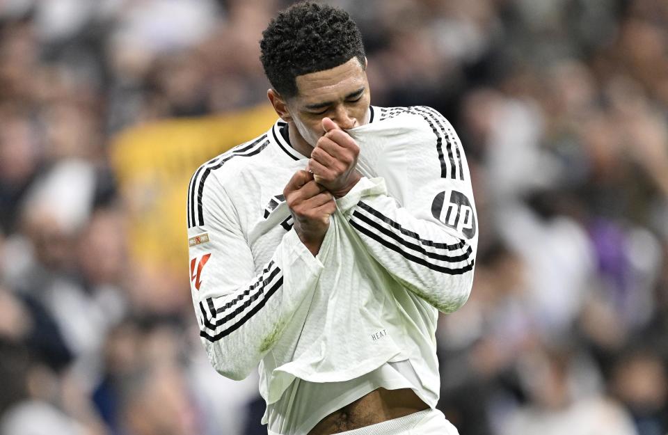 孔蒂：我们的中场只剩洛博特卡和小麦，希望不会再有人受伤（孔蒂：中场仅余洛博特卡与小麦，盼再无伤兵）