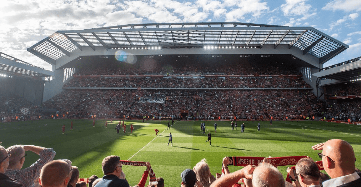 比利亚雷亚尔欧冠六场1平5负排倒数第二，但在西甲暂列第三位（比利亚雷亚尔欧冠6战1平5负仅列倒数第二，西甲积分榜却暂居第三）