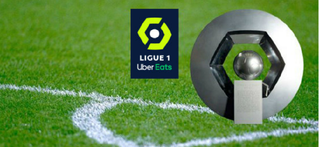 曼联明年还将不得不花巨资买人。（曼联明年仍难免砸重金引援）