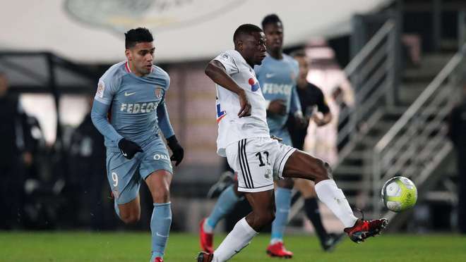 胜利vs阿德莱德首发：约万诺维奇先发、维尔格斯出战（胜利对阵阿德莱德首发公布：约万诺维奇首发，维尔格斯出战）