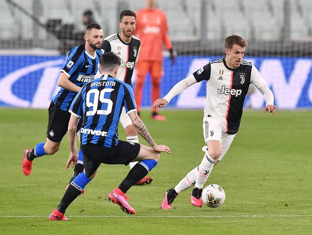 C罗英超103球领跑葡萄牙球员榜，B费66球居次（英超葡萄牙射手榜：C罗103球居首，B费66球位列第二）