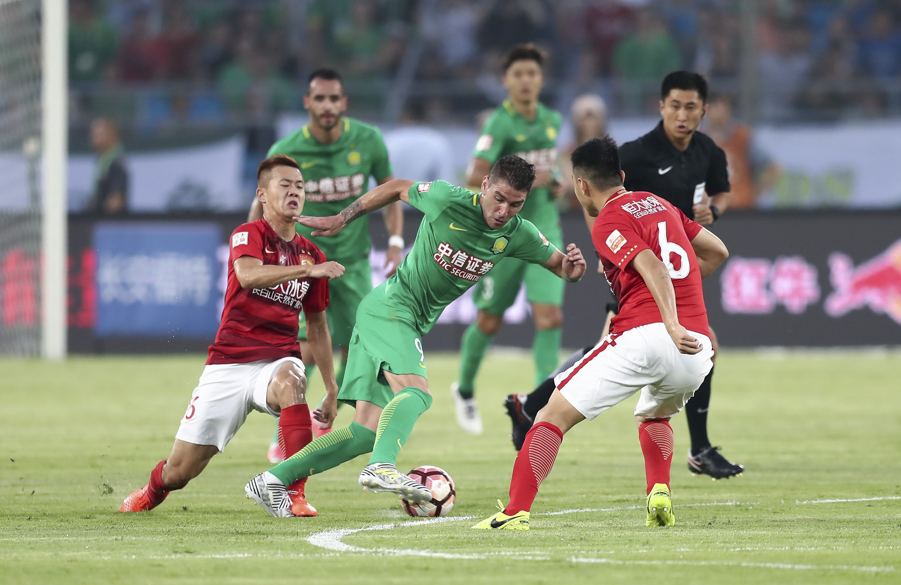 博尔哈：在药厂的经历很难忘，我在那儿重燃了对足球的激情（博尔哈：勒沃库森岁月难忘，那里让我重拾对足球的热爱）